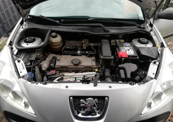 Peugeot 206 plus cena 12300 przebieg: 100200, rok produkcji 2011 z Szczecin małe 137